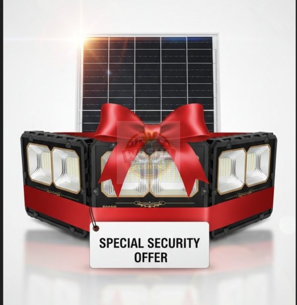1000672778.jpg 3 × 100W Solar Security Floodlight Combo